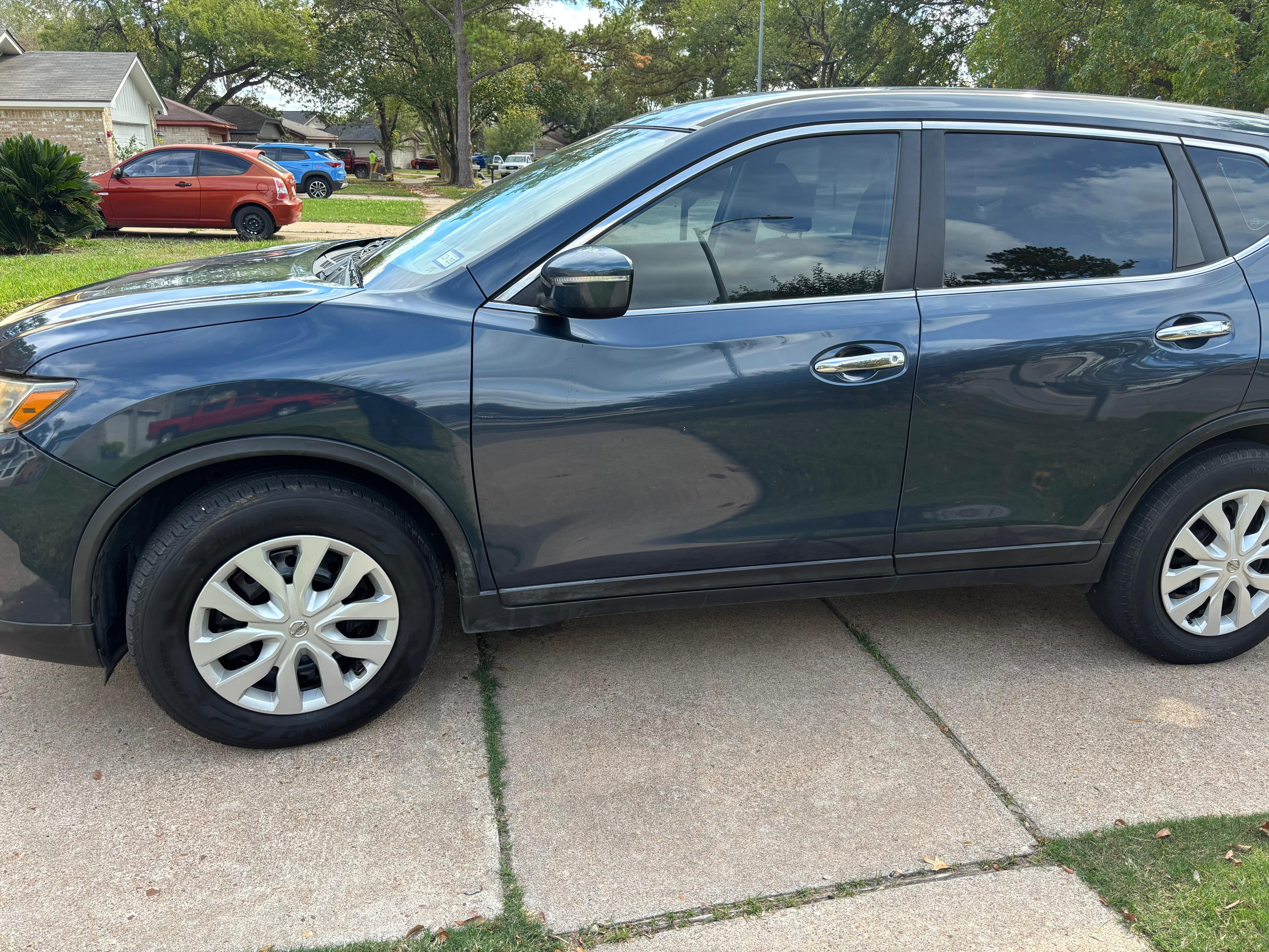2015 Nissan Rogue – Reliable, Efficient & Family-Friendly