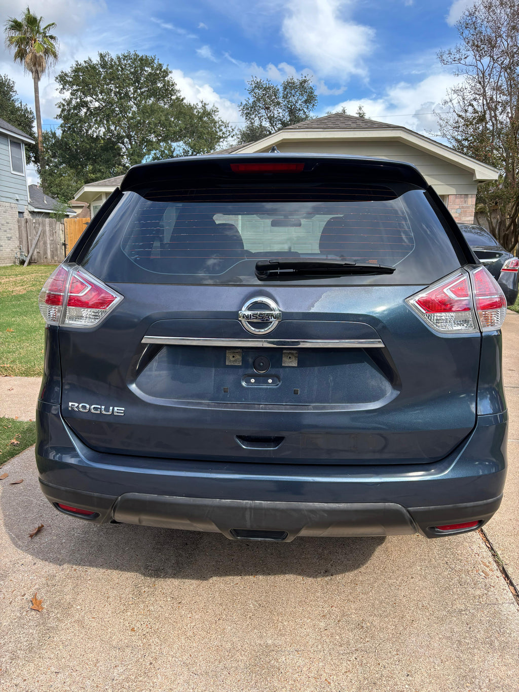 2015 Nissan Rogue – Reliable, Efficient & Family-Friendly